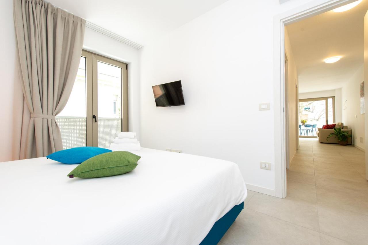 Ariston Teatro Luxury Aparthotel Grado Exterior photo